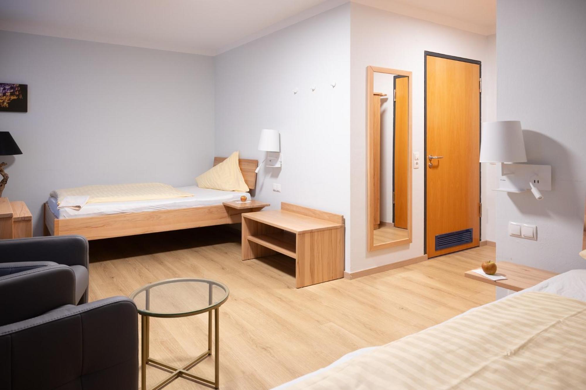 Hotel & Cafe Ritter Von Boehl Deidesheim Ngoại thất bức ảnh