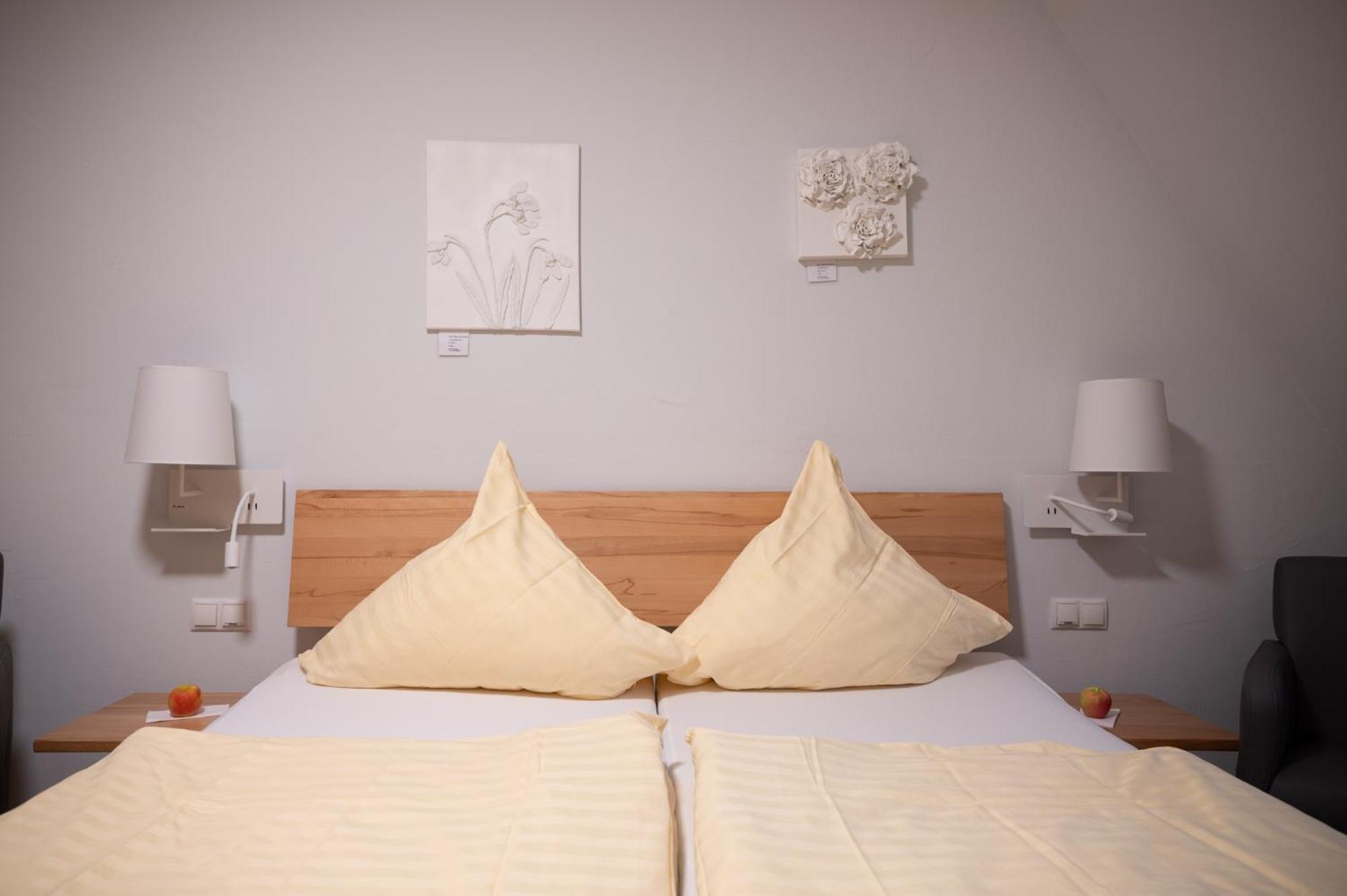 Hotel & Cafe Ritter Von Boehl Deidesheim Ngoại thất bức ảnh
