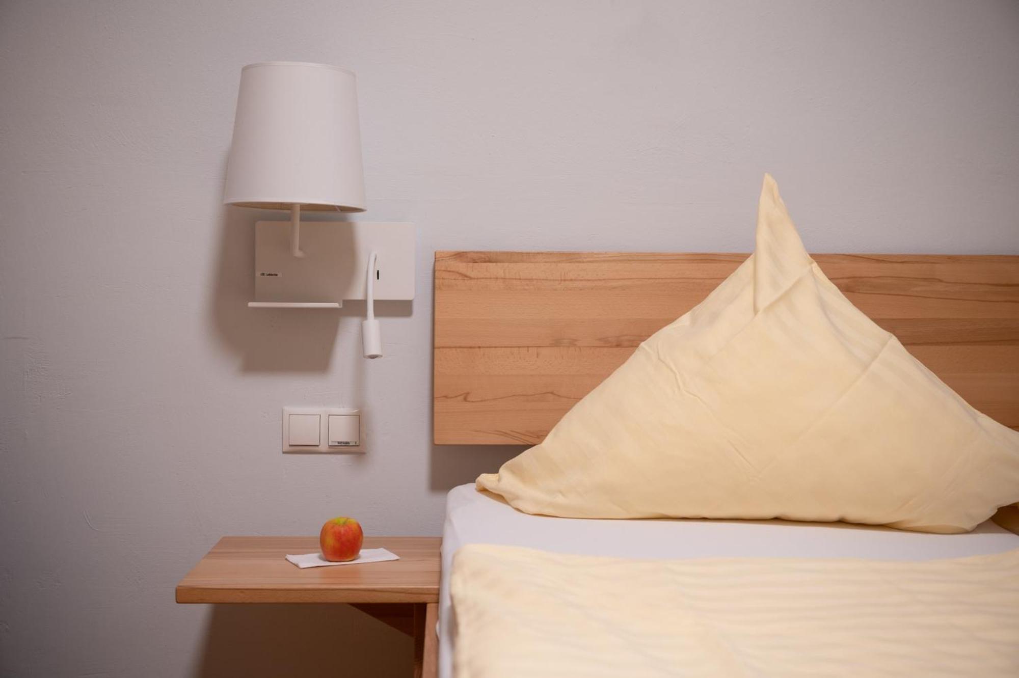 Hotel & Cafe Ritter Von Boehl Deidesheim Ngoại thất bức ảnh