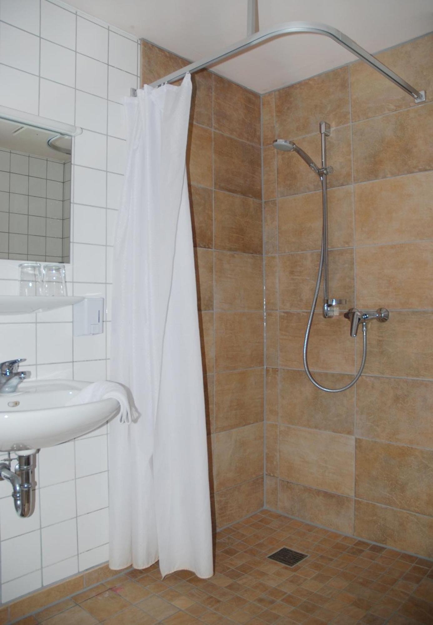 Hotel & Cafe Ritter Von Boehl Deidesheim Phòng bức ảnh